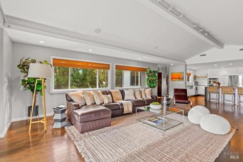 10936 Eastside Road Healdsburg CA 95448