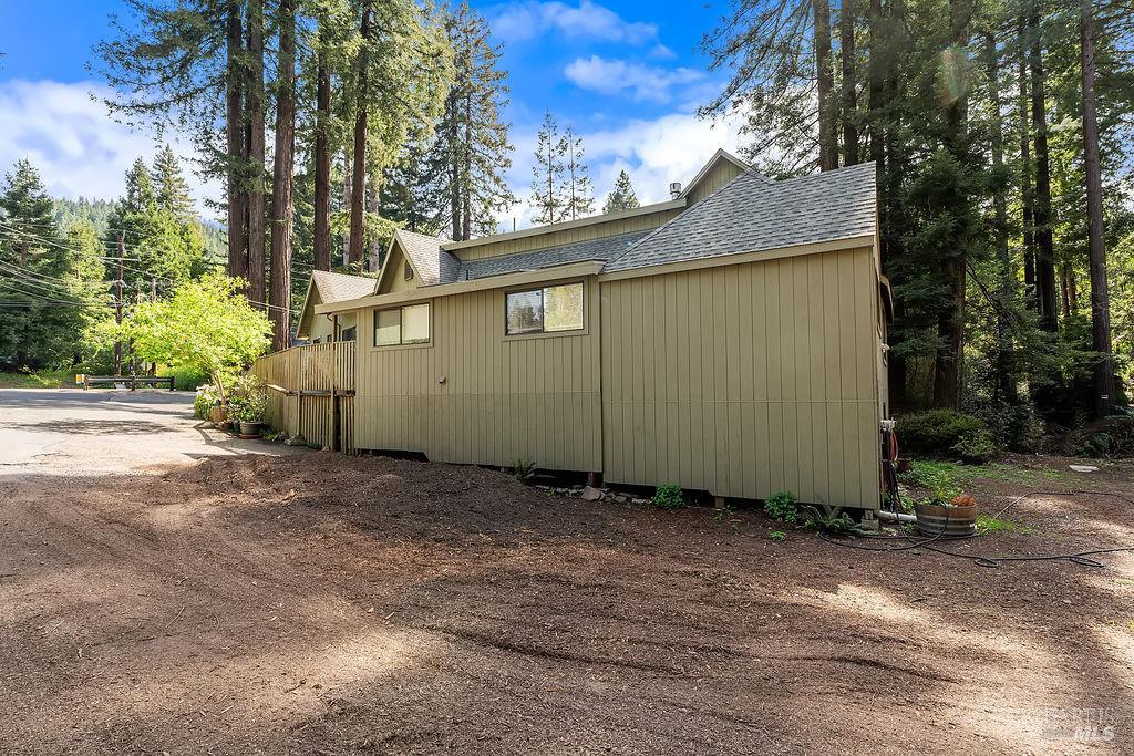 17140 Highway 116 Highway Guerneville CA 95446