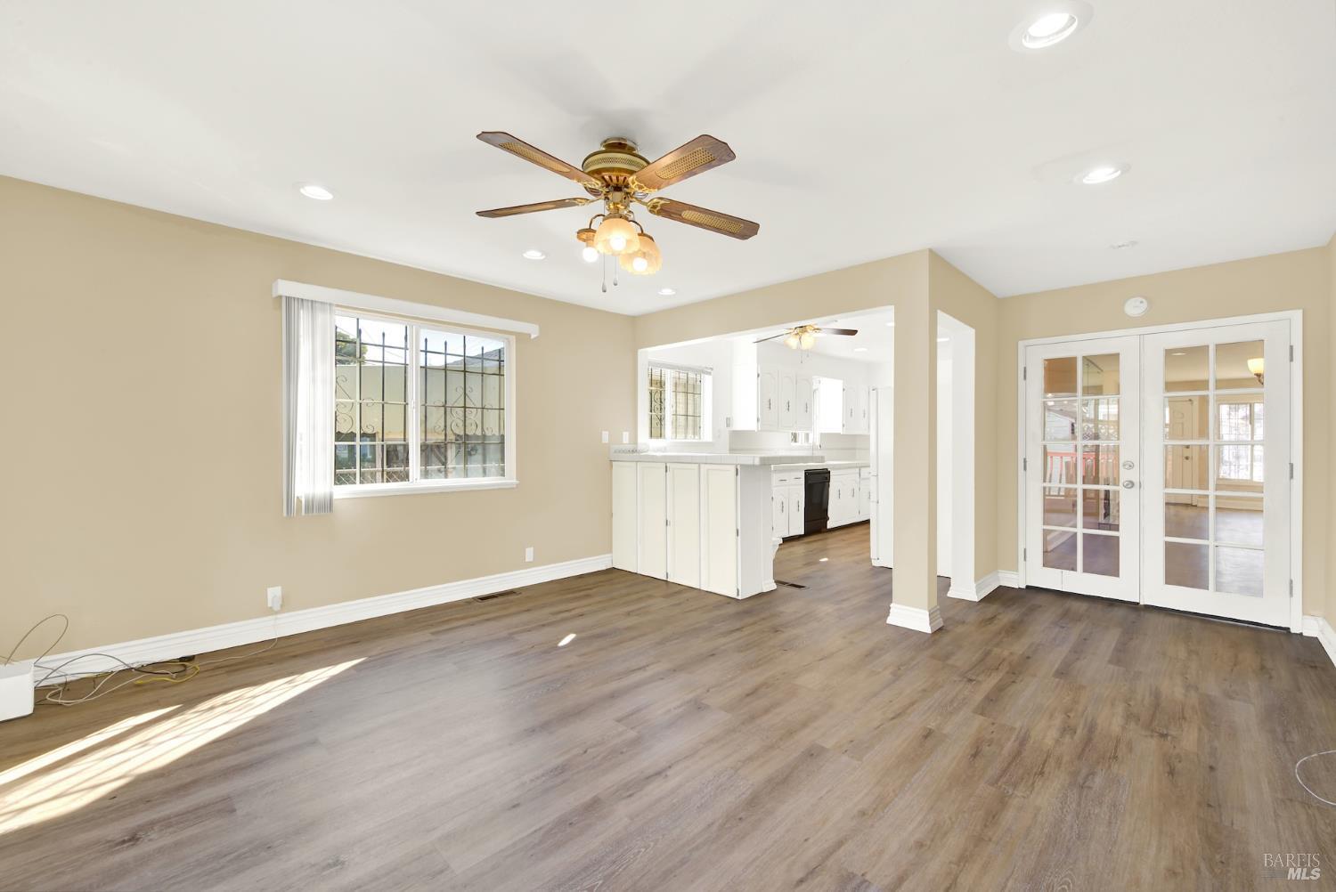7608 Arthur Street Oakland CA 94605
