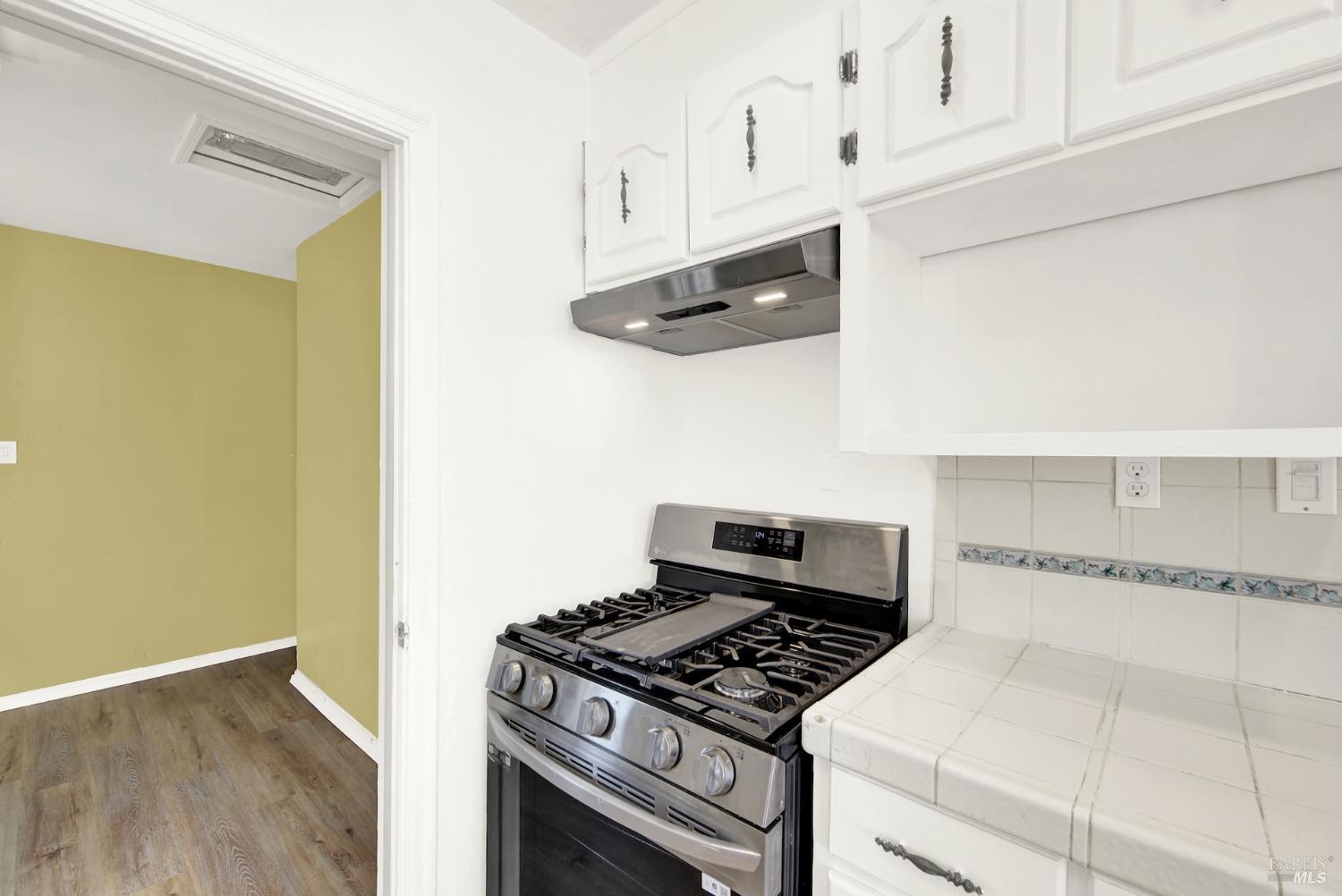 7608 Arthur Street Oakland CA 94605