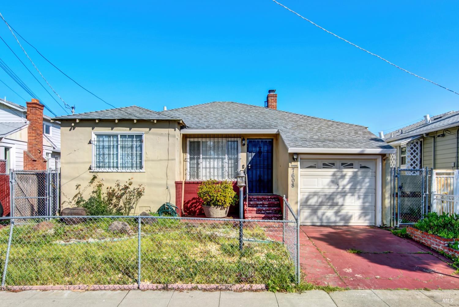 7608 Arthur Street Oakland CA 94605
