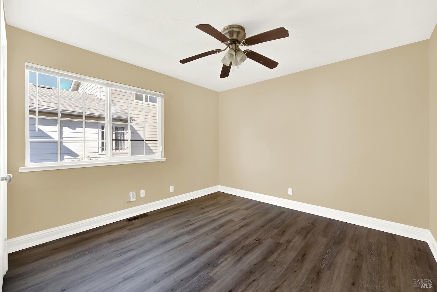 7608 Arthur Street Oakland CA 94605