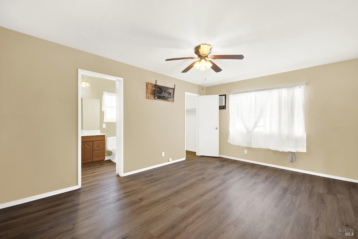 7608 Arthur Street Oakland CA 94605