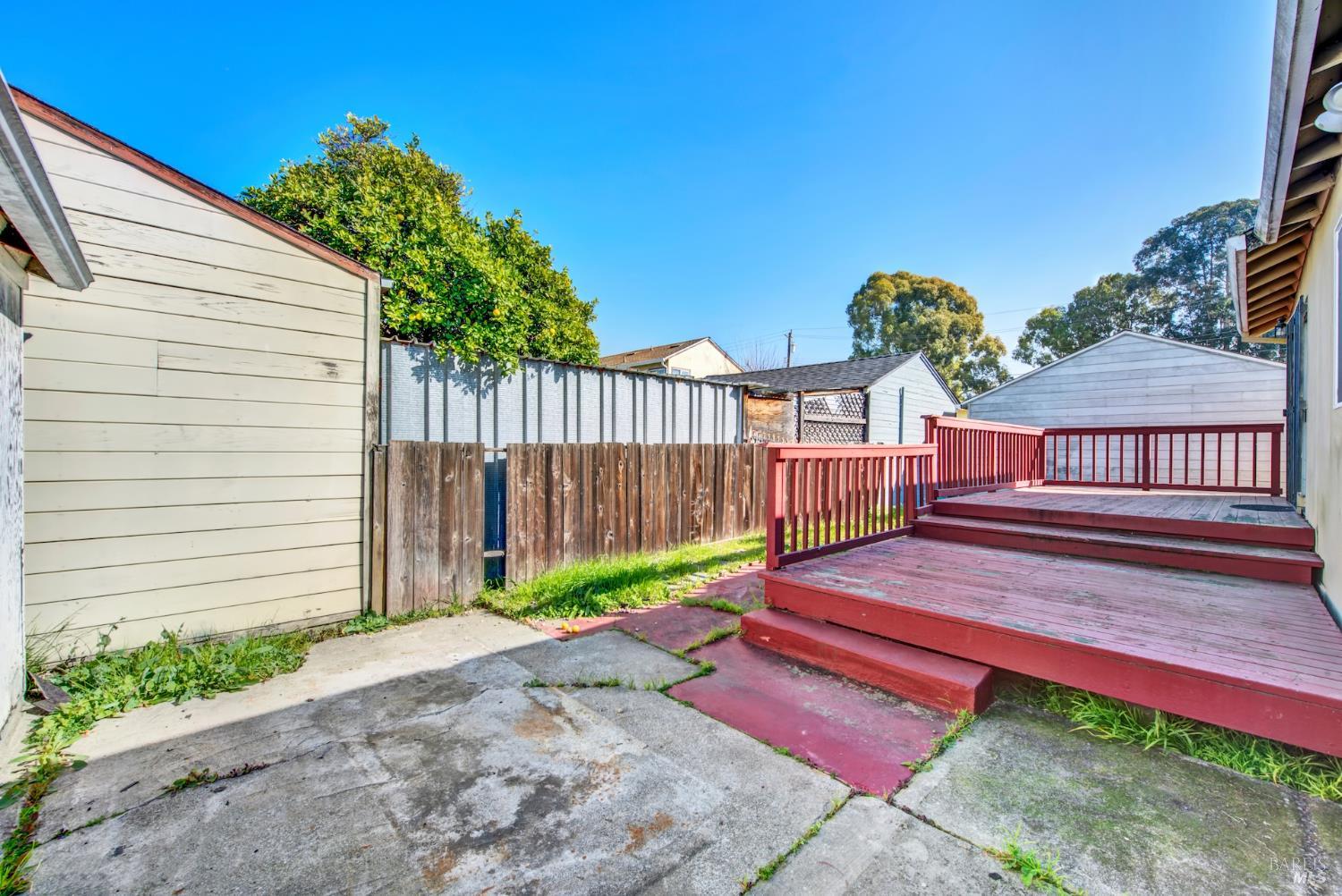 7608 Arthur Street Oakland CA 94605
