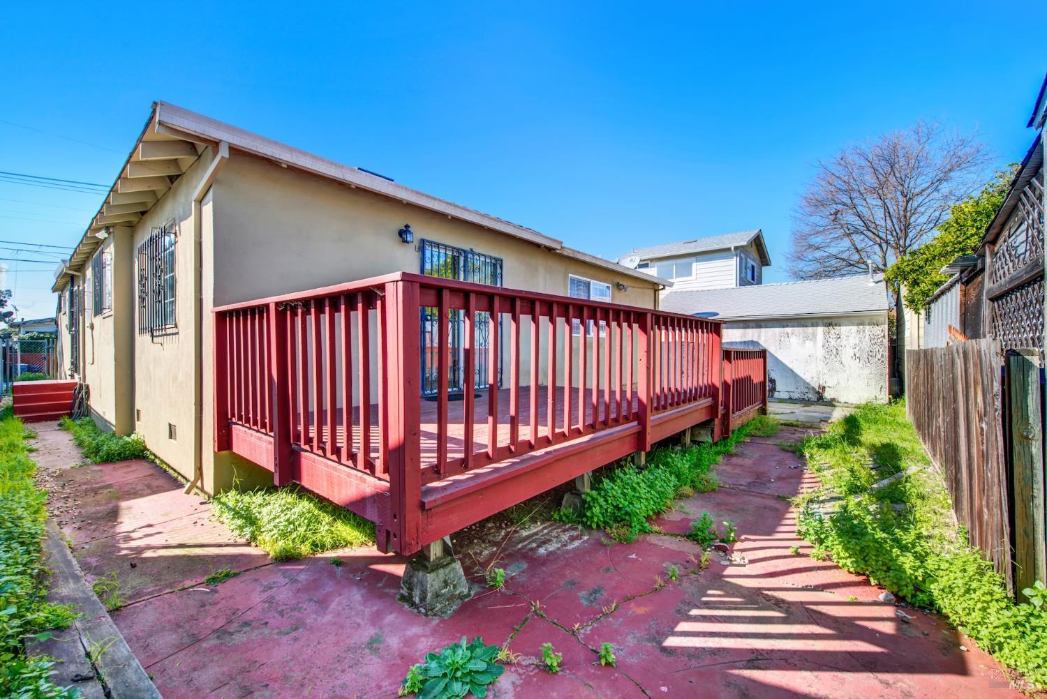 7608 Arthur Street Oakland CA 94605