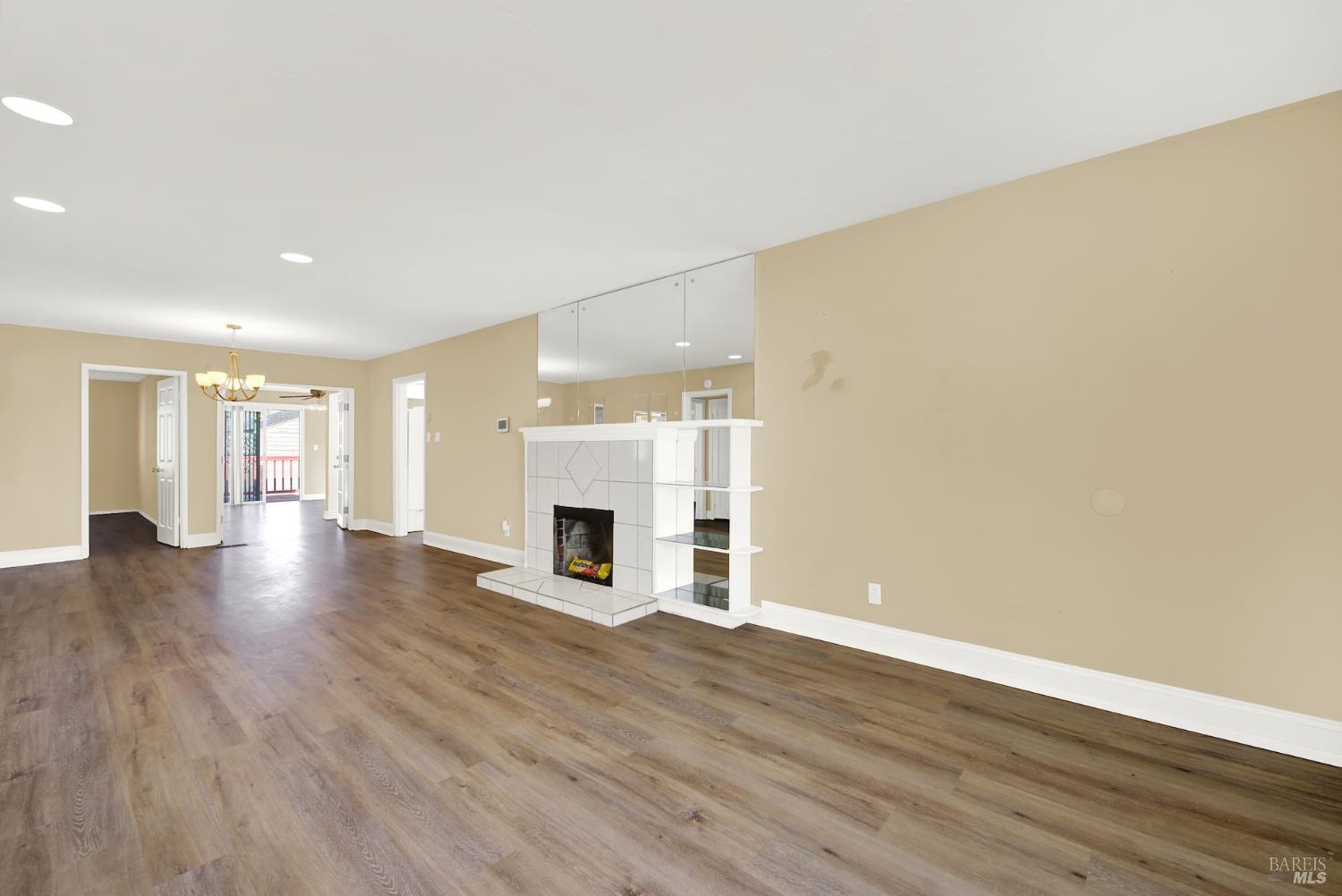 7608 Arthur Street Oakland CA 94605