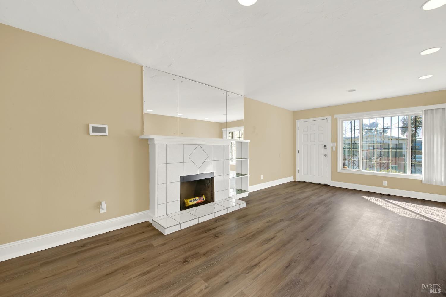 7608 Arthur Street Oakland CA 94605