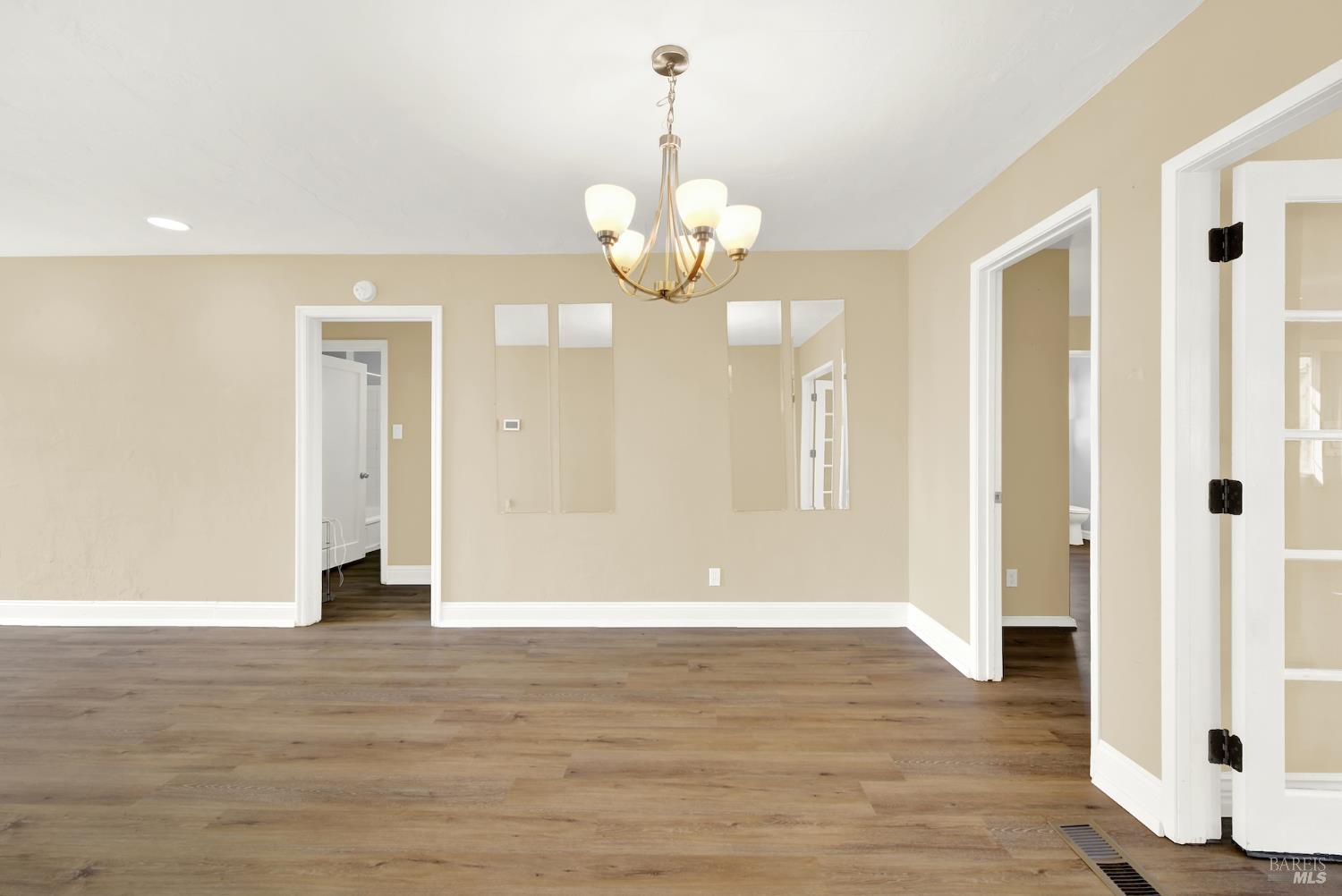 7608 Arthur Street Oakland CA 94605