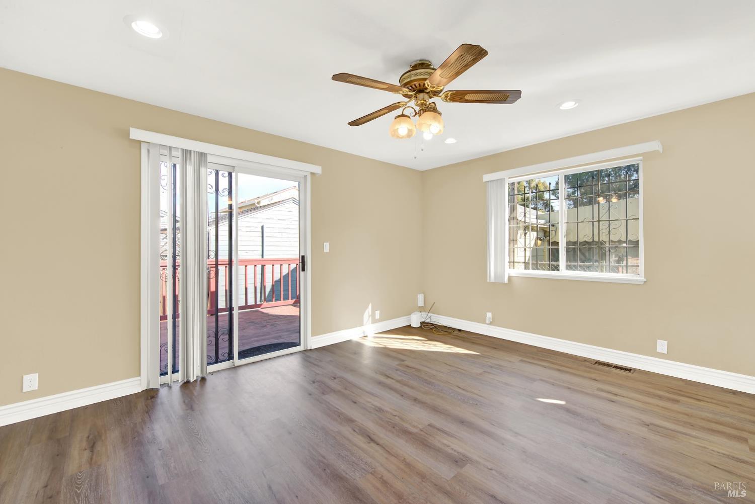 7608 Arthur Street Oakland CA 94605