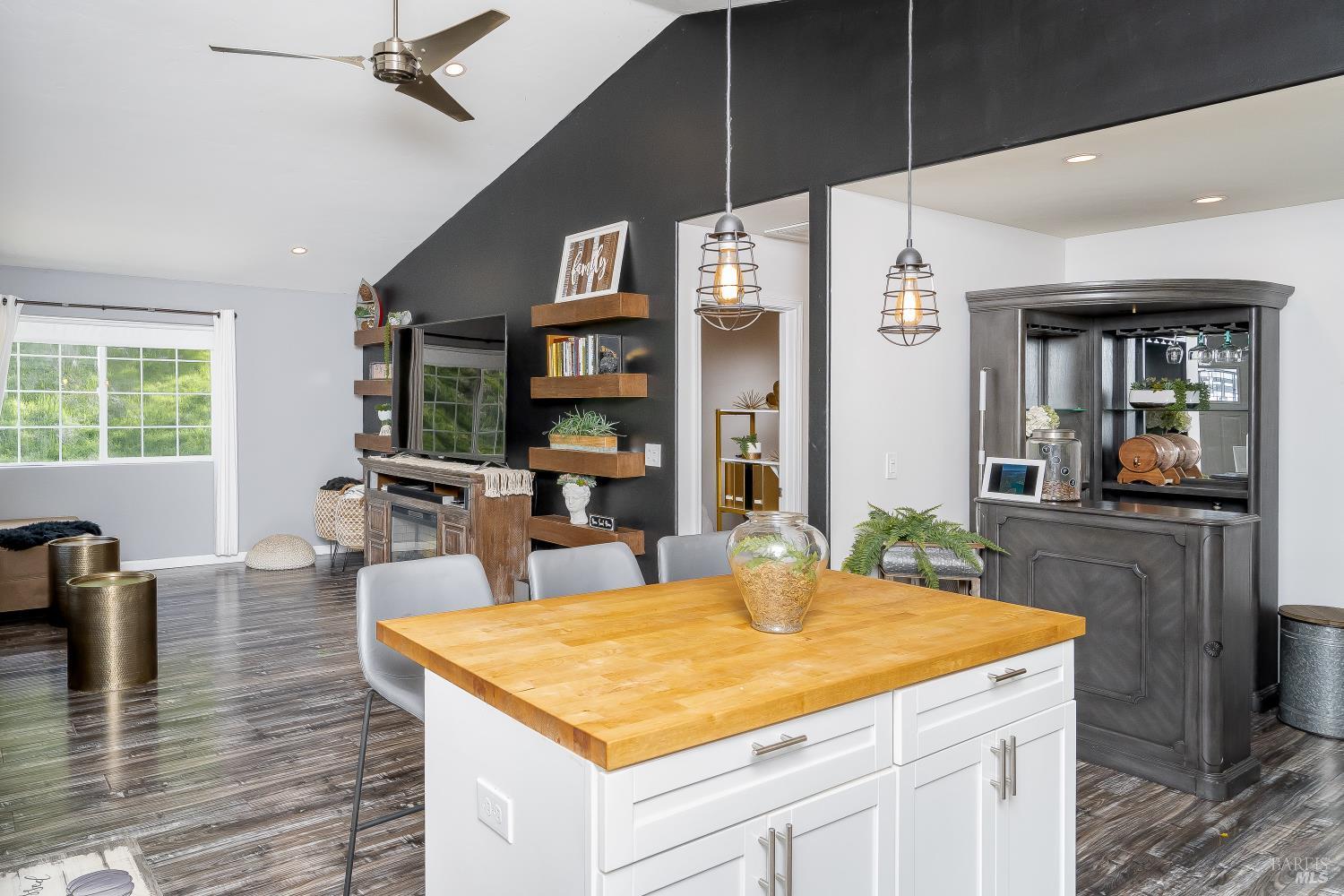 1081 Arroyo Grande Drive Napa CA 94558