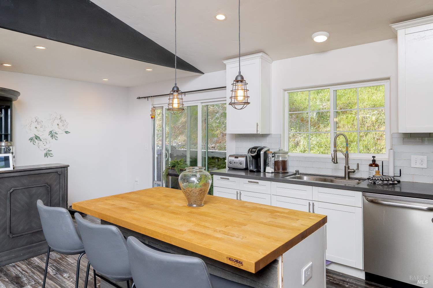 1081 Arroyo Grande Drive Napa CA 94558