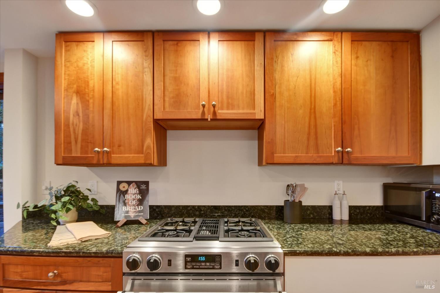 550 Edgewood Avenue Mill Valley CA 94941
