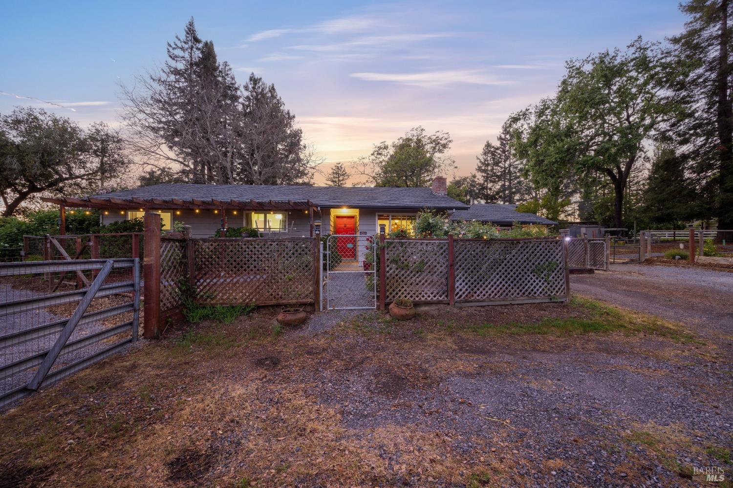 2142 Laguna Road Santa Rosa CA 95401