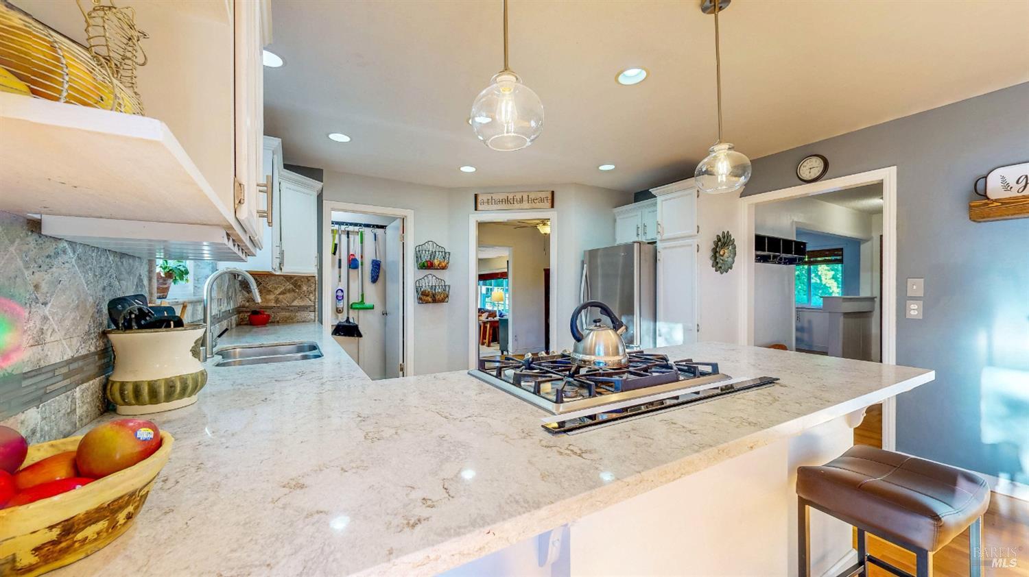 2142 Laguna Road Santa Rosa CA 95401