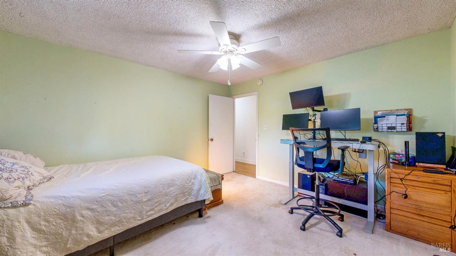 2142 Laguna Road Santa Rosa CA 95401