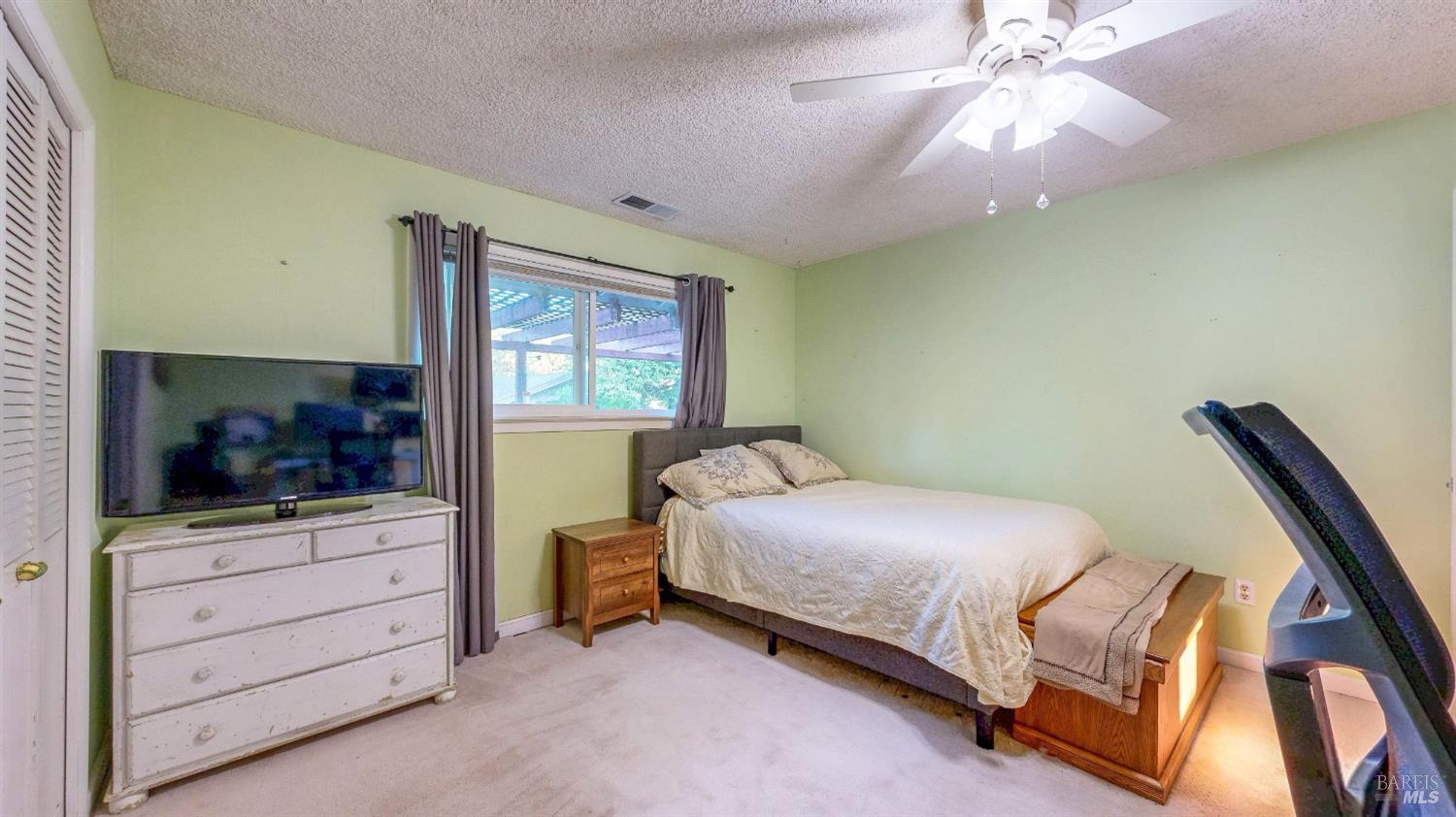 2142 Laguna Road Santa Rosa CA 95401