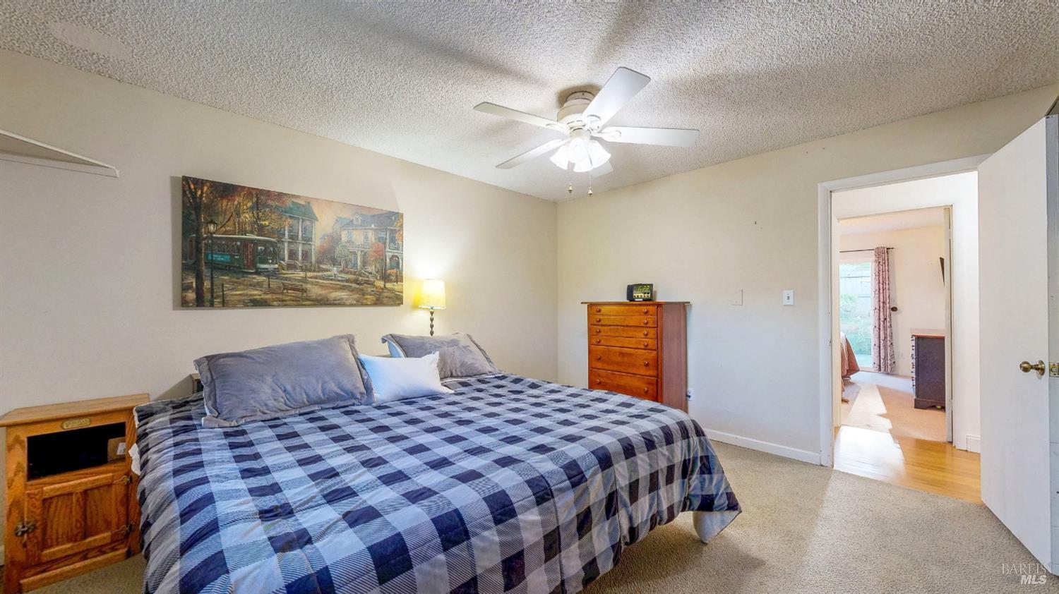 2142 Laguna Road Santa Rosa CA 95401