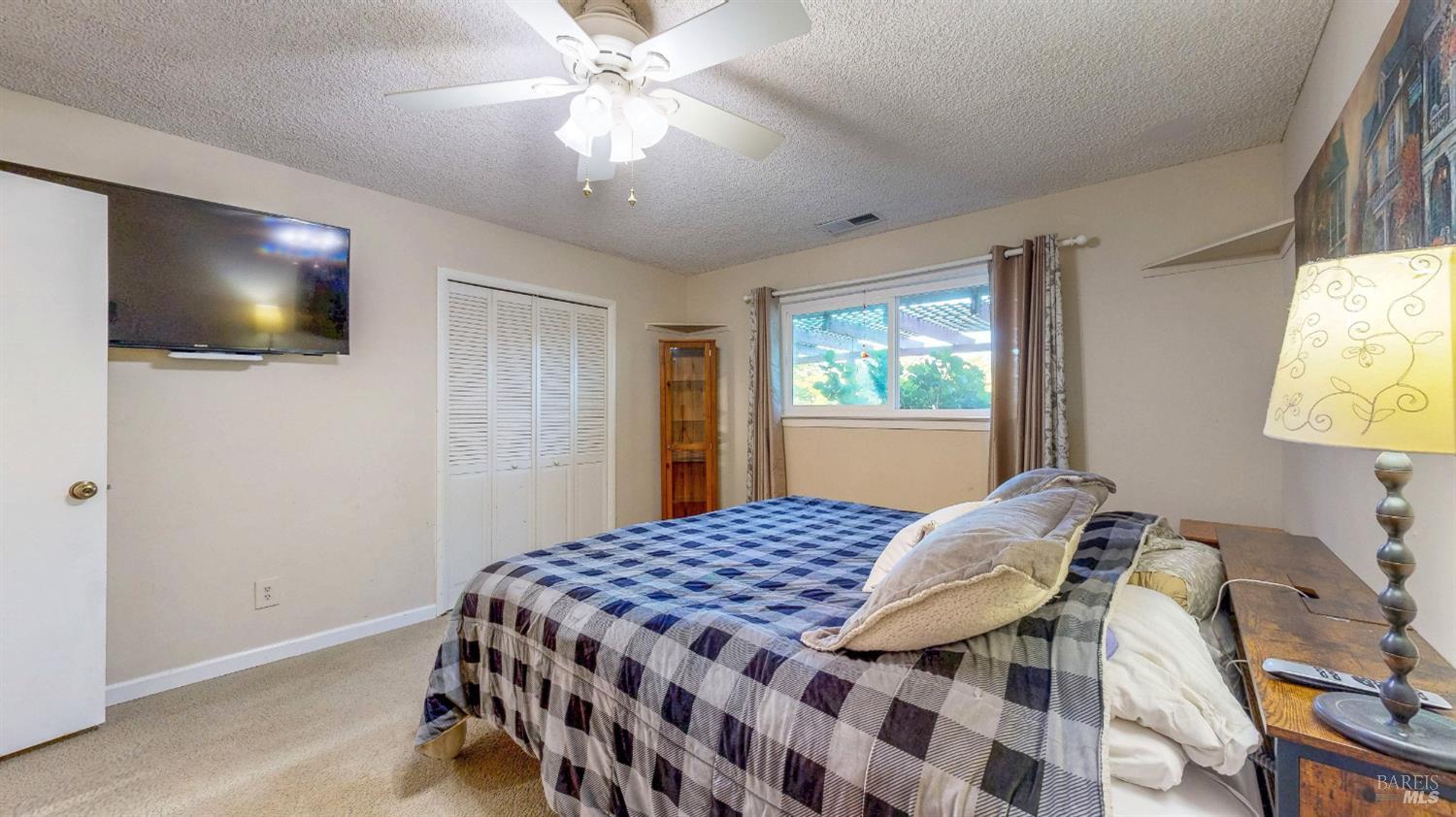 2142 Laguna Road Santa Rosa CA 95401
