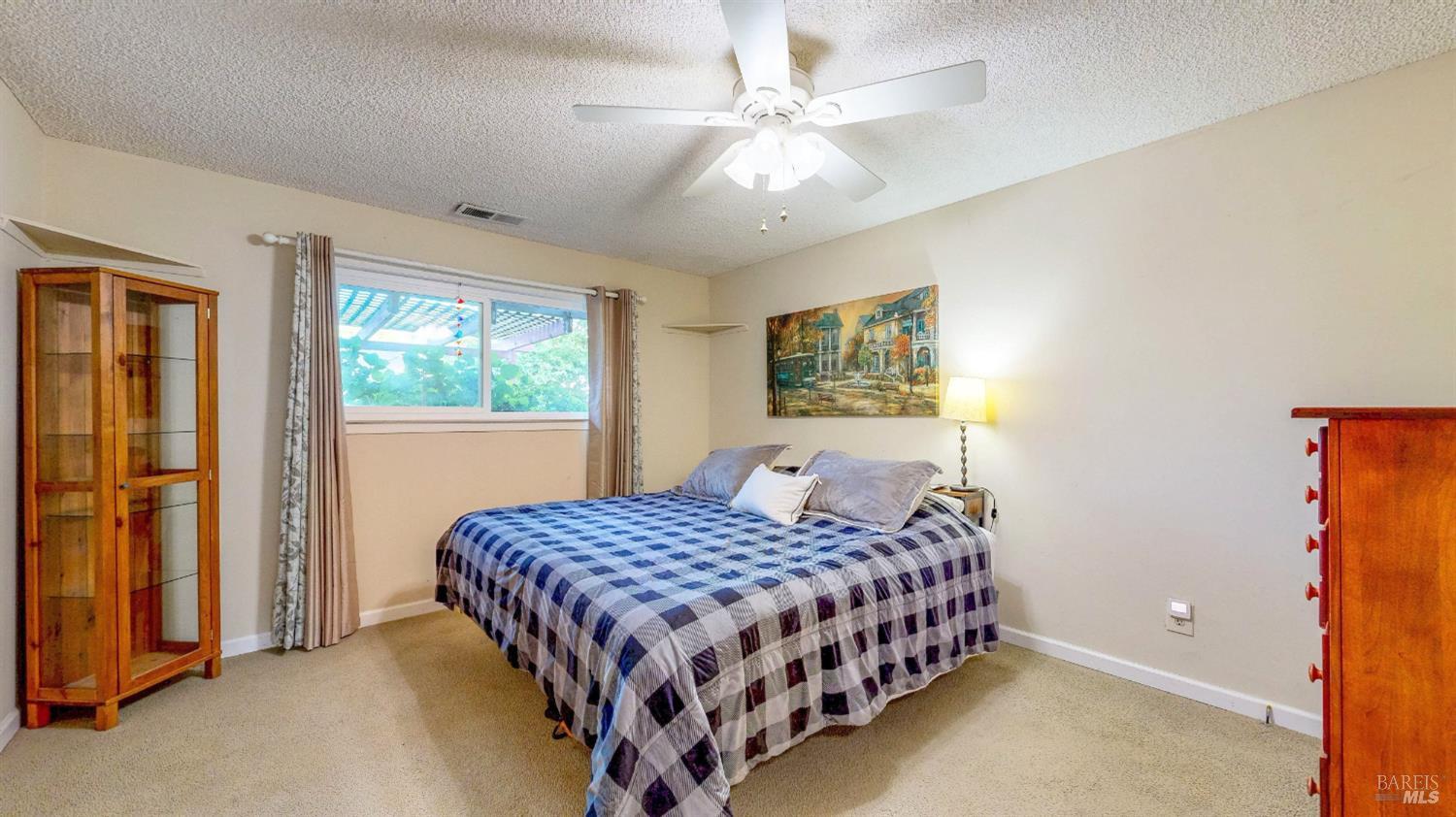 2142 Laguna Road Santa Rosa CA 95401