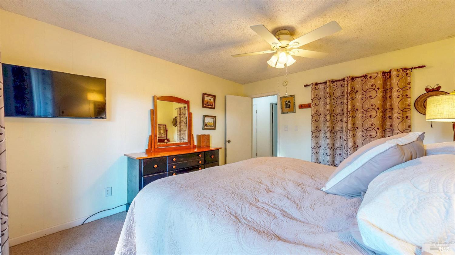 2142 Laguna Road Santa Rosa CA 95401