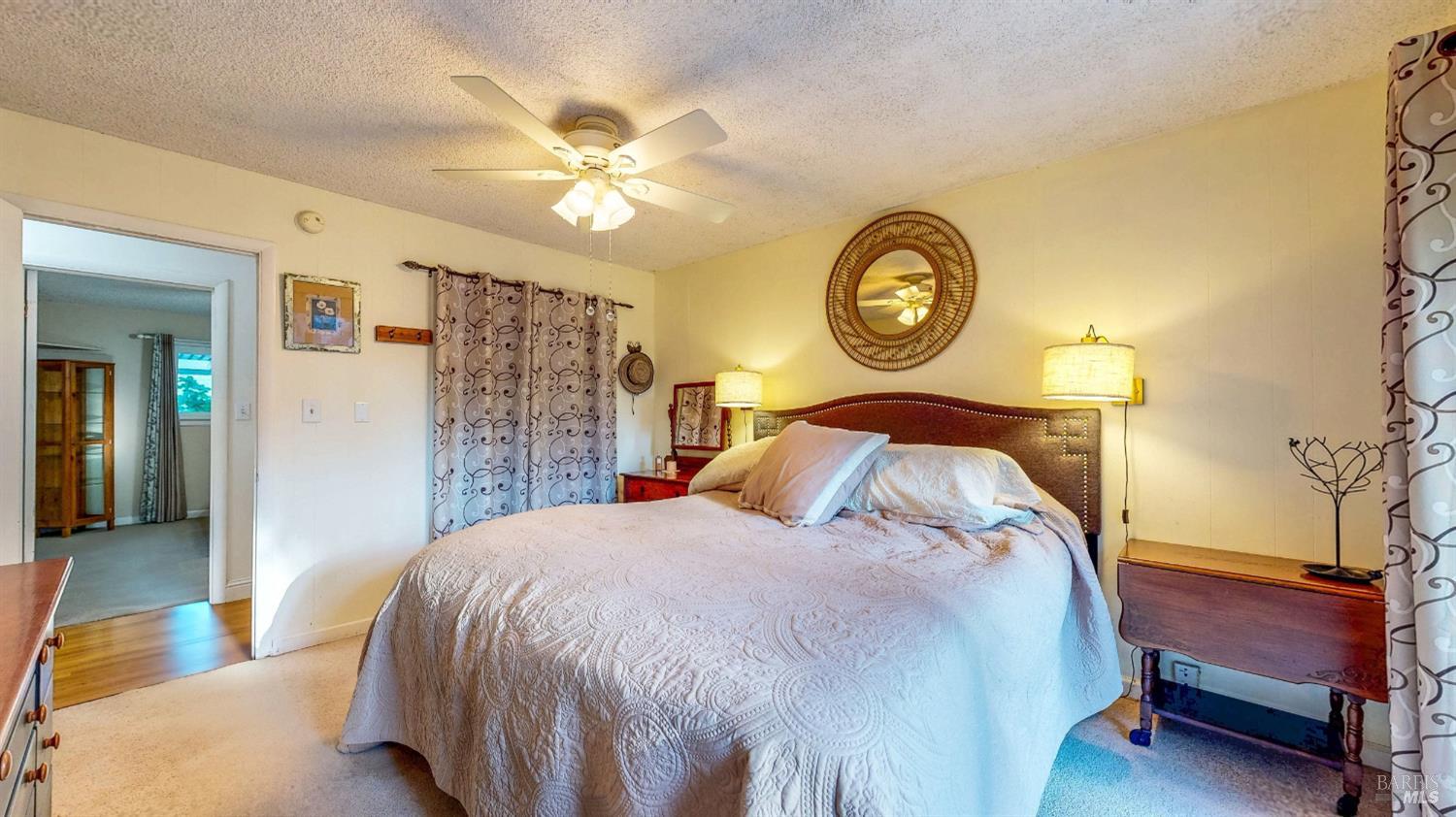 2142 Laguna Road Santa Rosa CA 95401