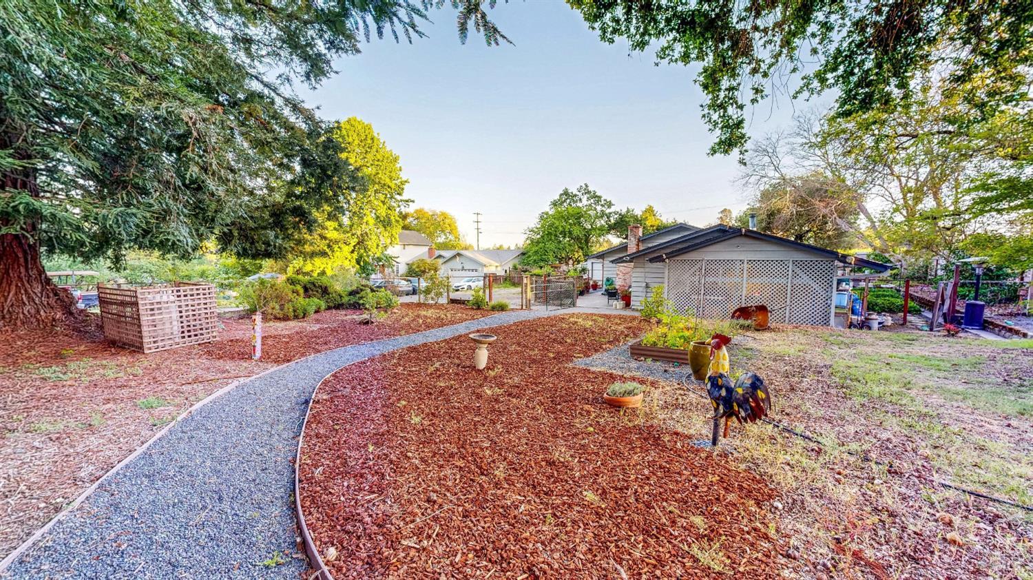 2142 Laguna Road Santa Rosa CA 95401