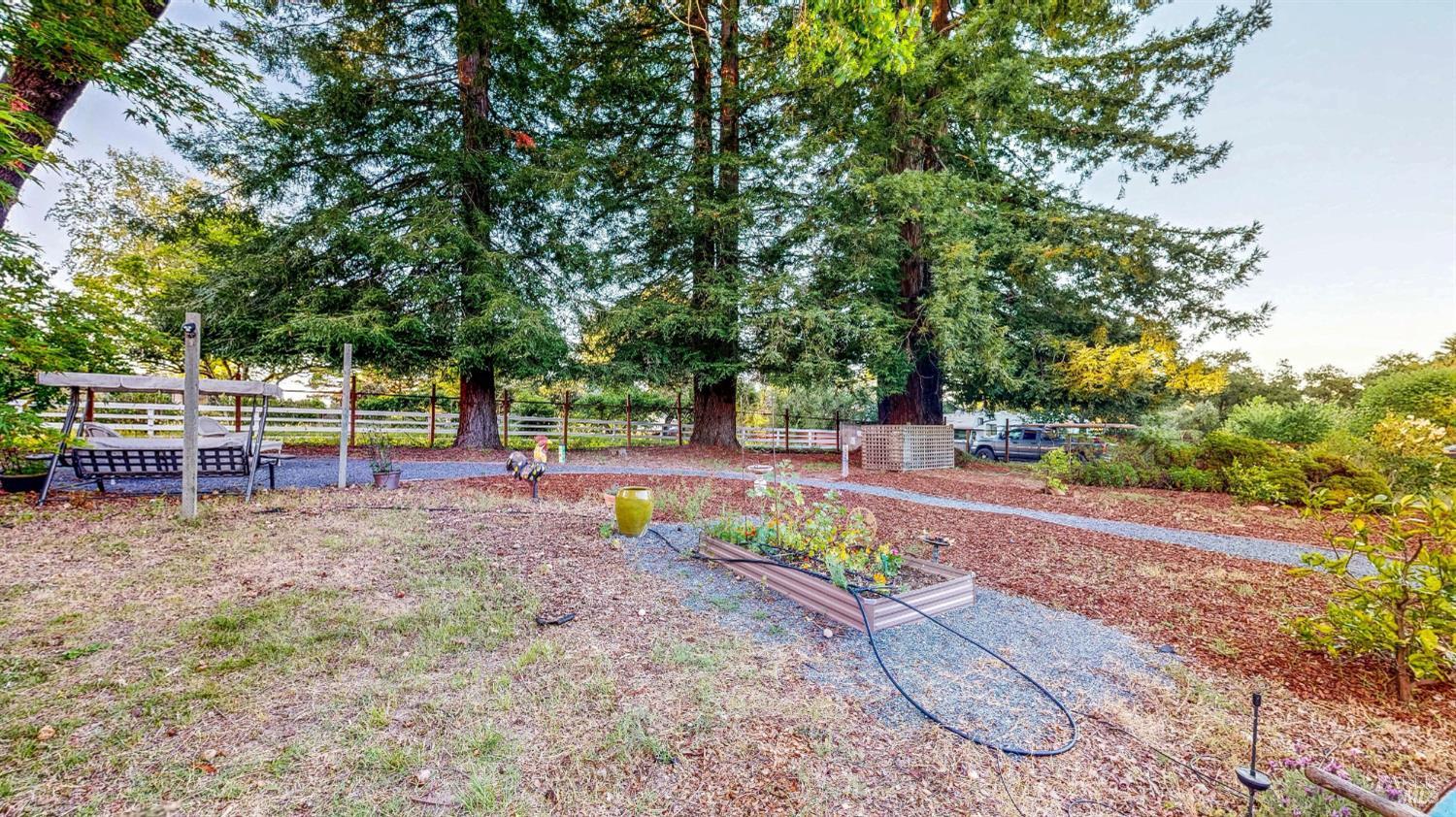 2142 Laguna Road Santa Rosa CA 95401