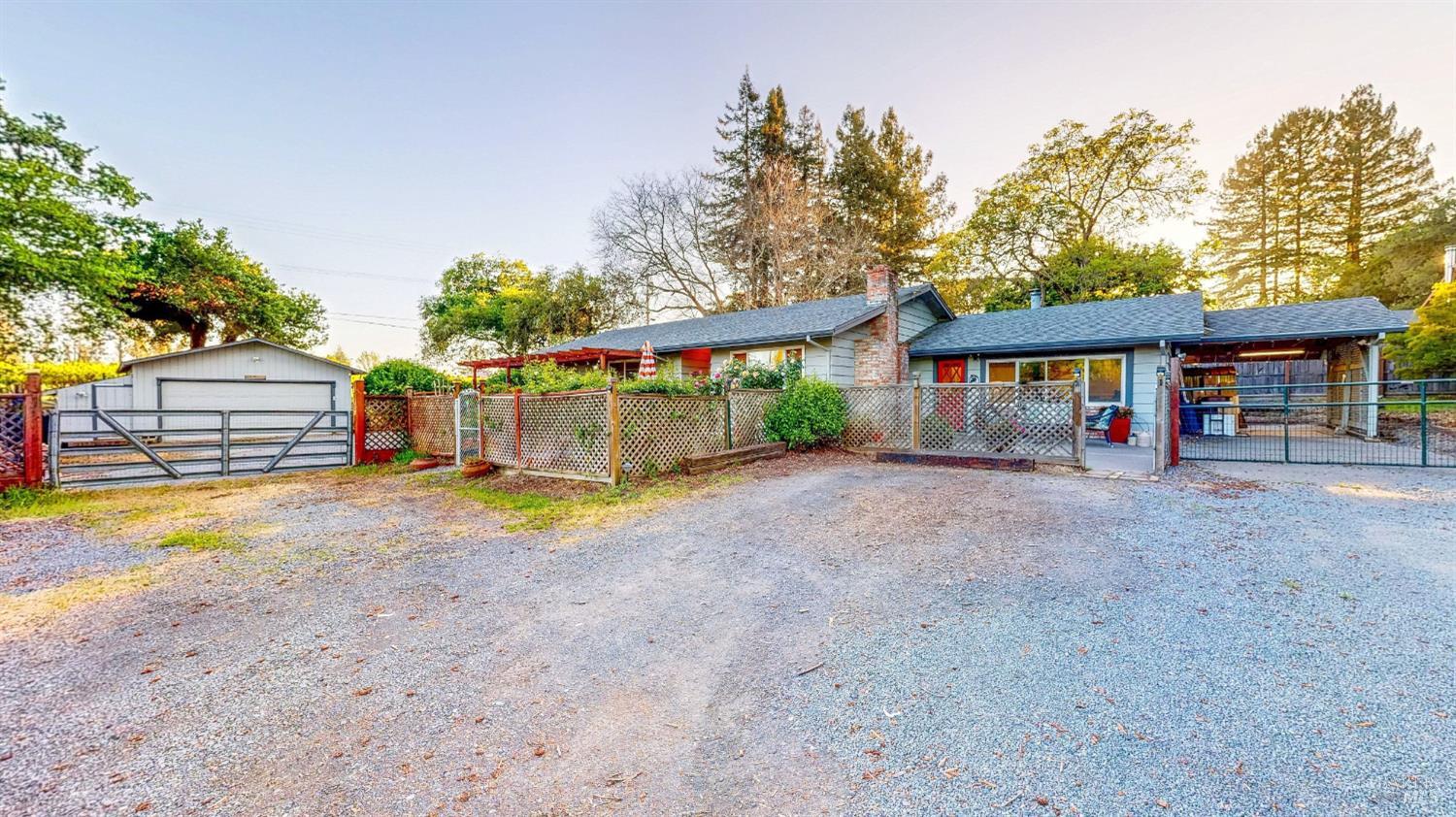 2142 Laguna Road Santa Rosa CA 95401