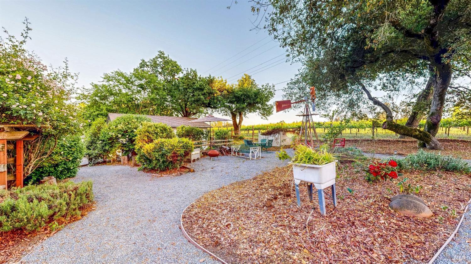 2142 Laguna Road Santa Rosa CA 95401