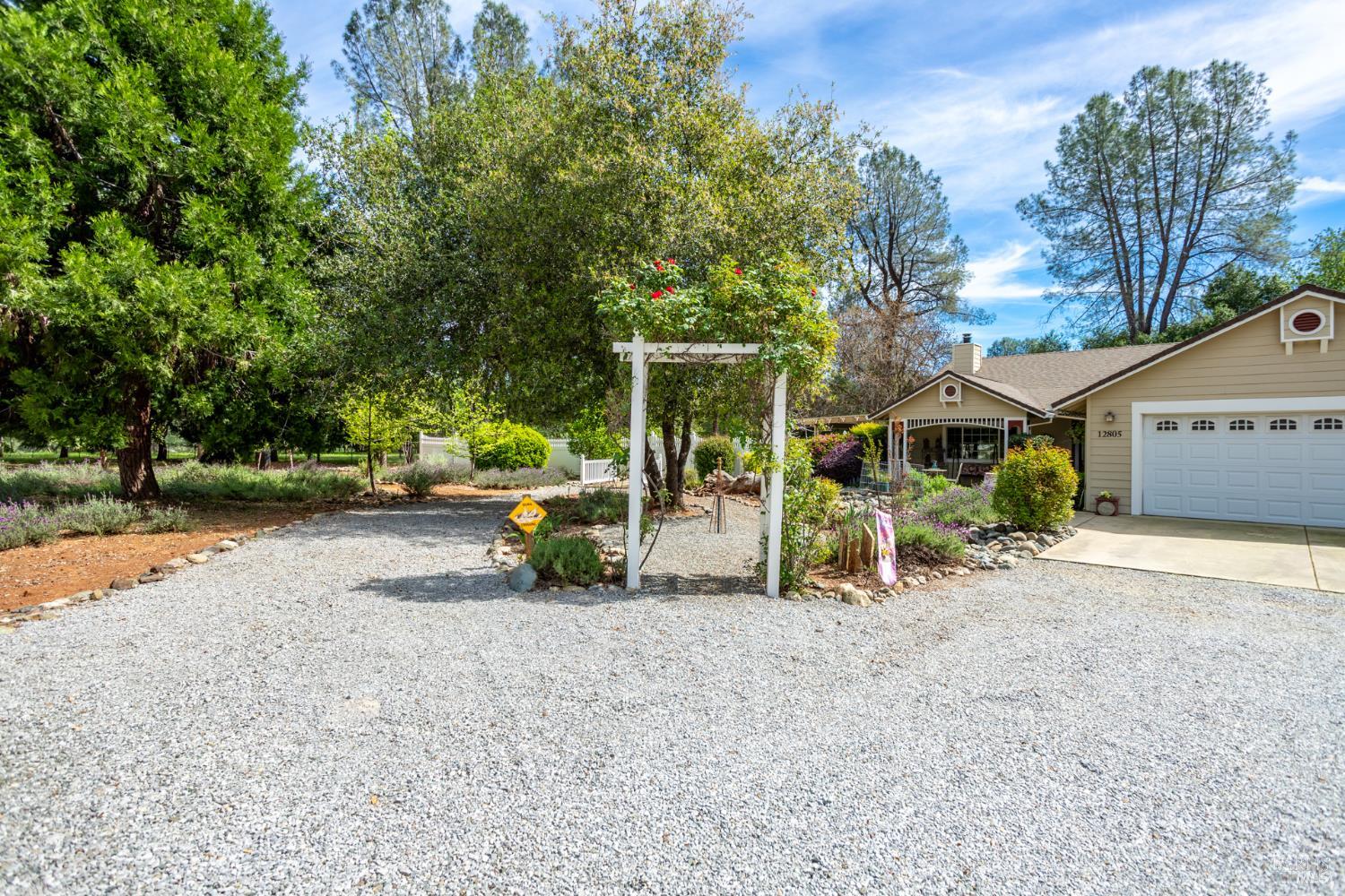 12805 Melonbank Drive Redding CA 96003