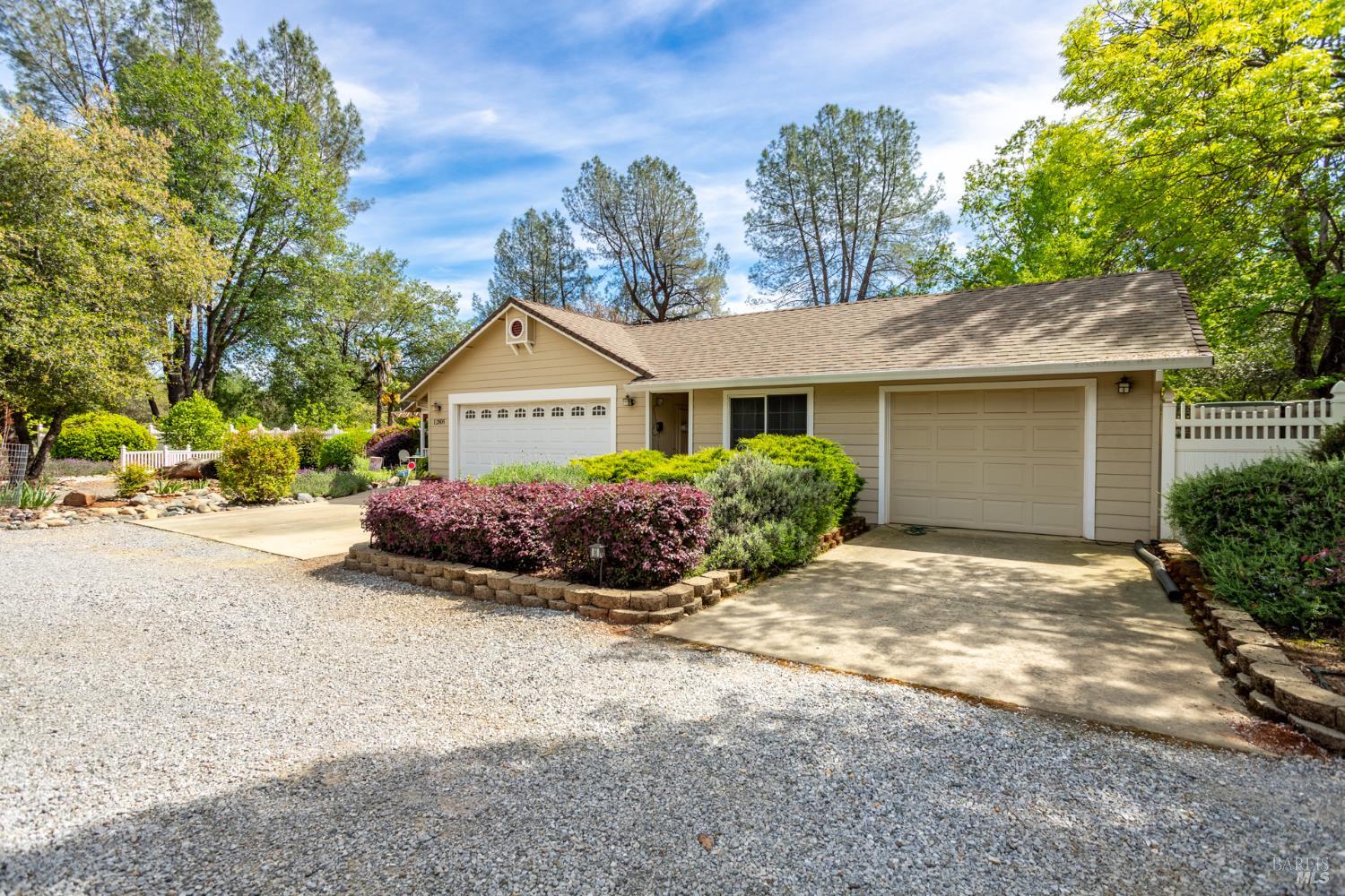 12805 Melonbank Drive Redding CA 96003