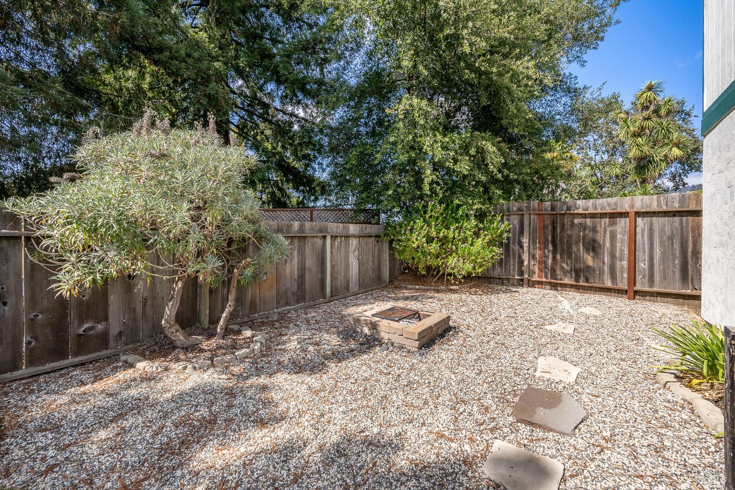971 Estes Drive Santa Rosa CA 95409