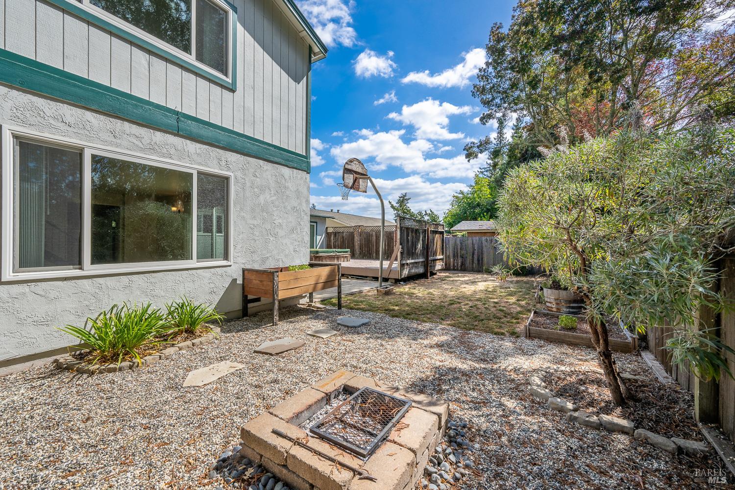 971 Estes Drive Santa Rosa CA 95409