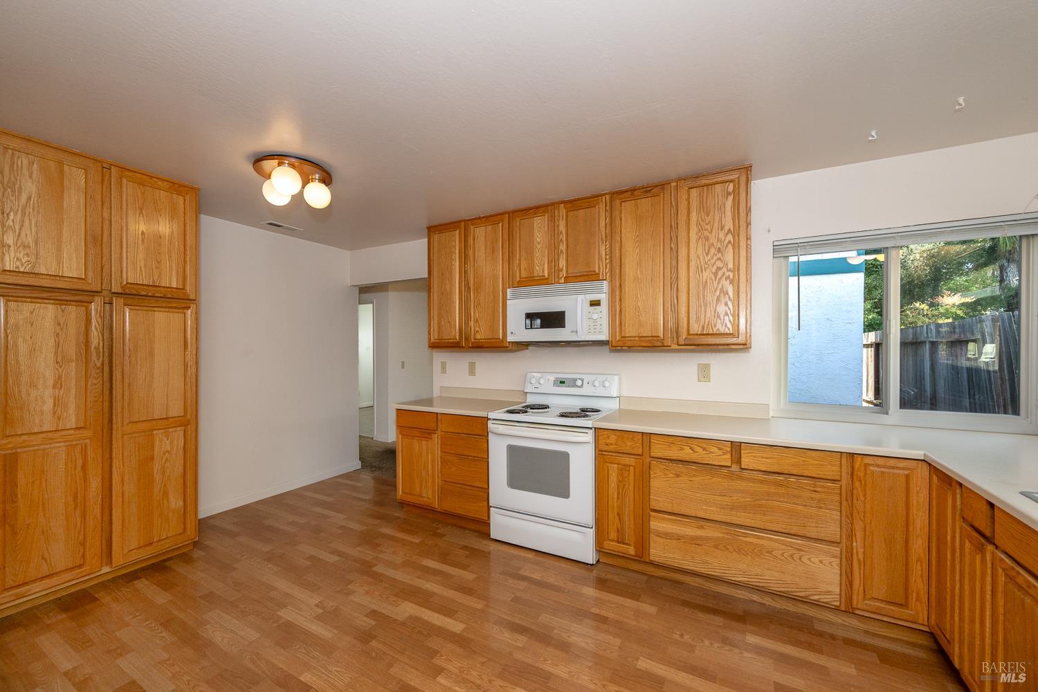 971 Estes Drive Santa Rosa CA 95409