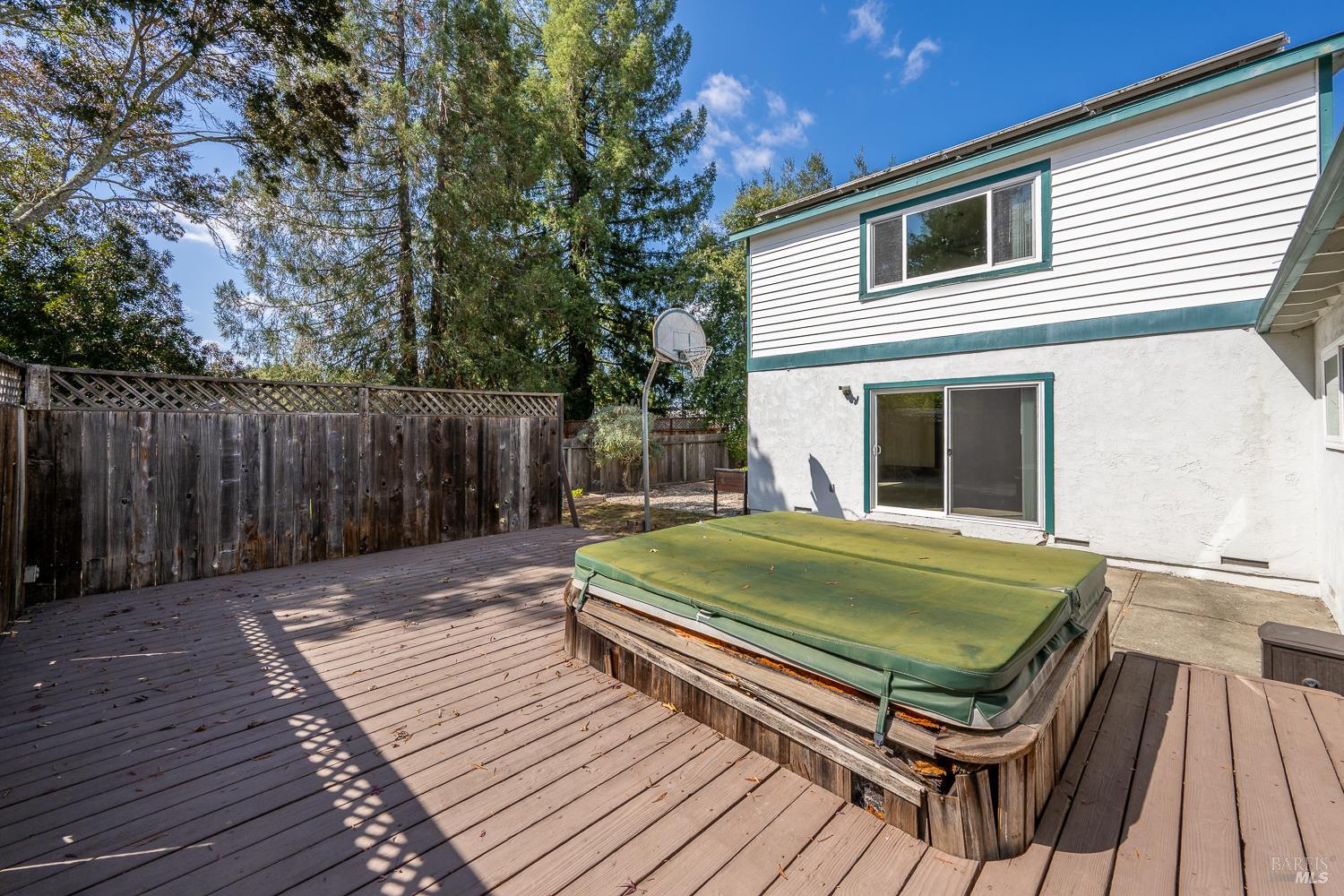 971 Estes Drive Santa Rosa CA 95409
