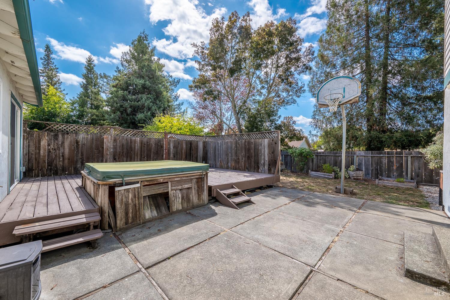971 Estes Drive Santa Rosa CA 95409