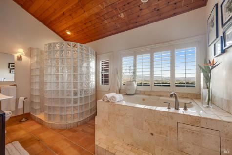 700 Old King Road Petaluma CA 94952