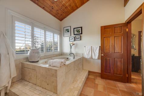 700 Old King Road Petaluma CA 94952