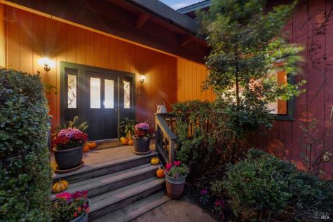 700 Old King Road Petaluma CA 94952