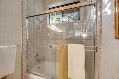 700 Old King Road Petaluma CA 94952