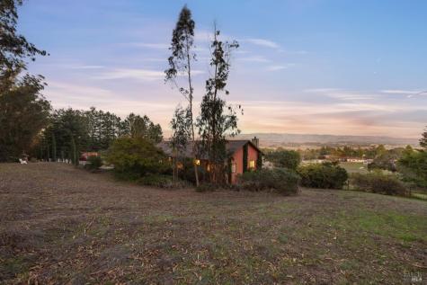 700 Old King Road Petaluma CA 94952