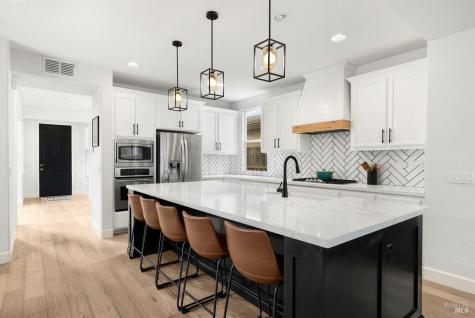 374 Decanter Circle Windsor CA 95492