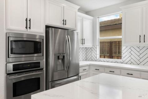 374 Decanter Circle Windsor CA 95492