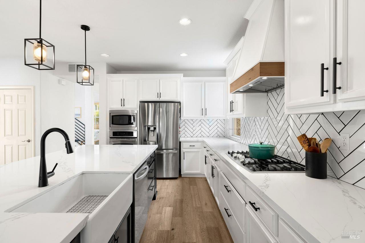 374 Decanter Circle Windsor CA 95492