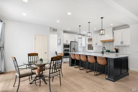 374 Decanter Circle Windsor CA 95492