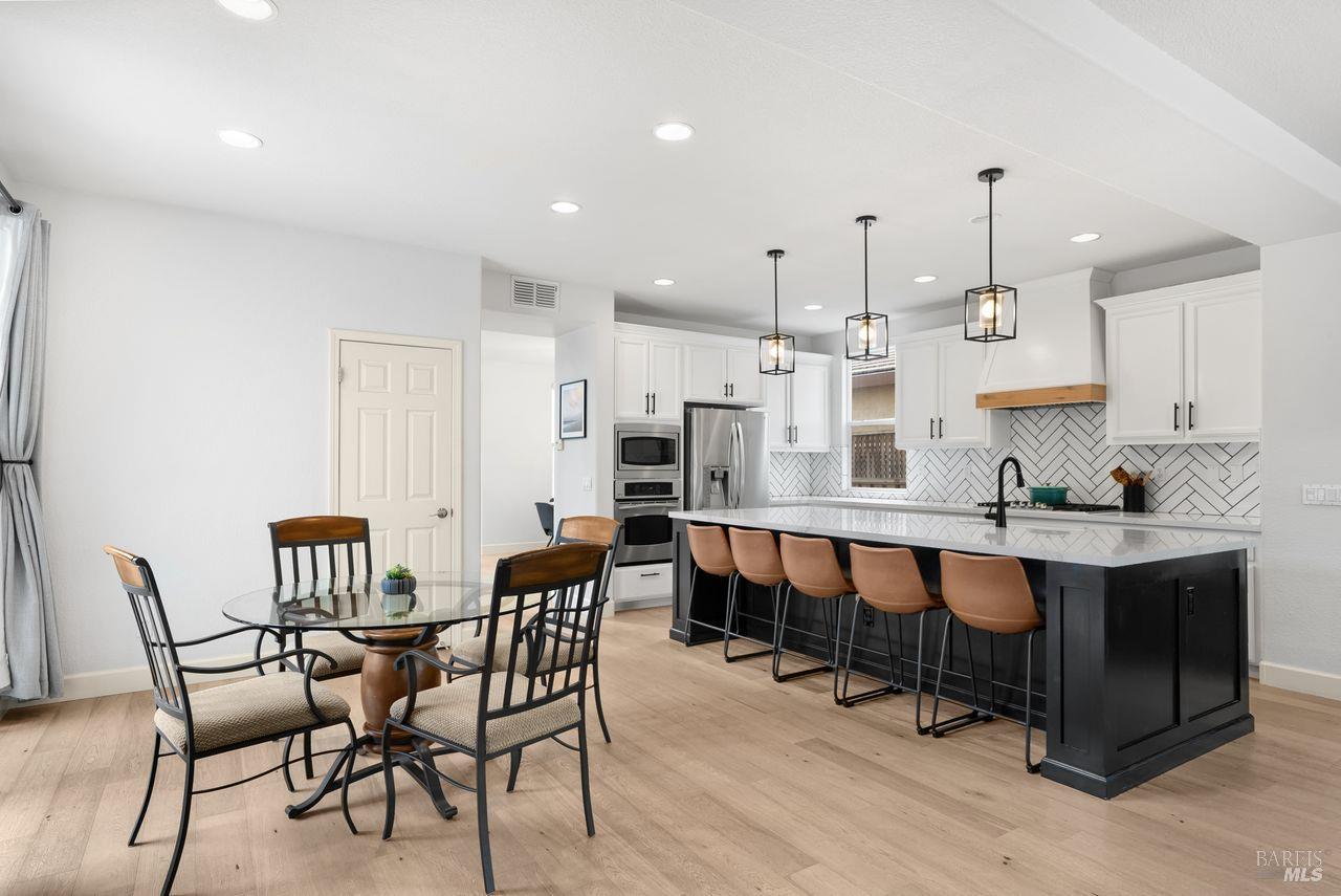 374 Decanter Circle Windsor CA 95492