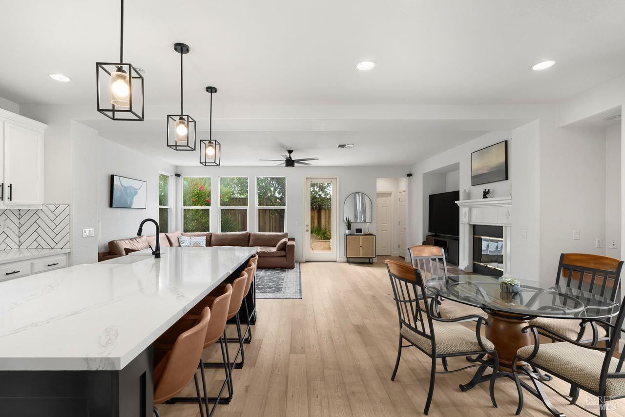 374 Decanter Circle Windsor CA 95492