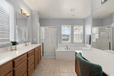 374 Decanter Circle Windsor CA 95492