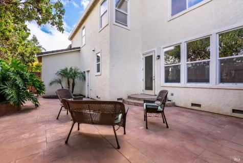 374 Decanter Circle Windsor CA 95492