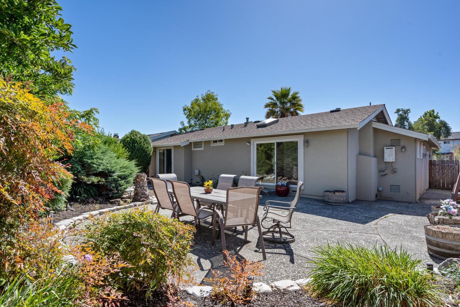 Petaluma CA 94954